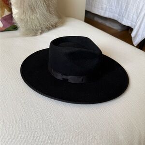 Lack of Color Black Hat